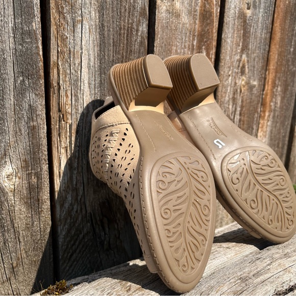 Earth Carson Hamden Die Cut Suede Leather Peep Toe Heel sandal shoes size 7.5 - Picture 9 of 16